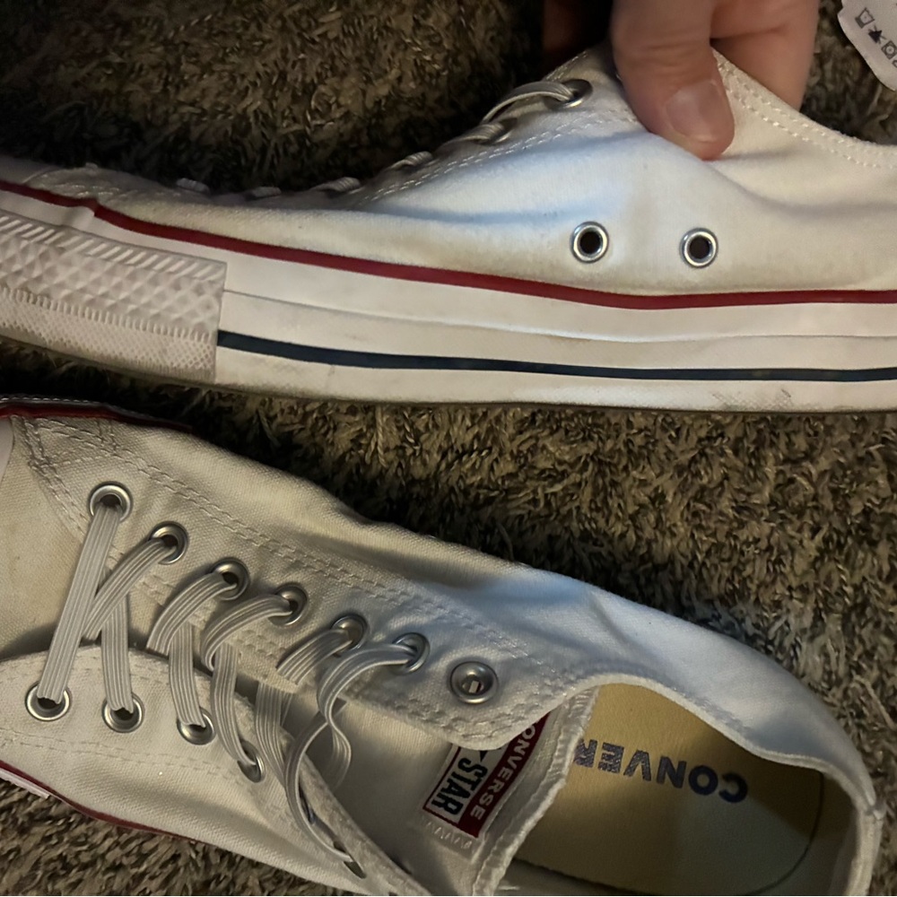 Converse Off-White Canvas Sneakers with Red Accents Mens 10.5 / Womens 12.5 - Picture 4 of 6